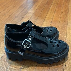 Platform Mary Jane’s